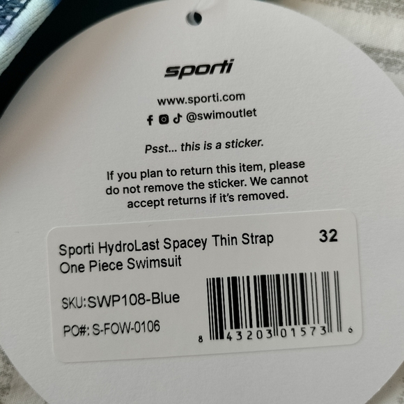 Women's Sporti One Piece Swimsuit - Picture 13 of 14